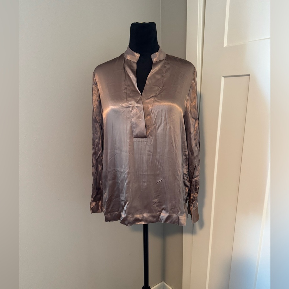 NIC+ZOE Satin V-Neck Long Sleeve Blouse in Taupe
